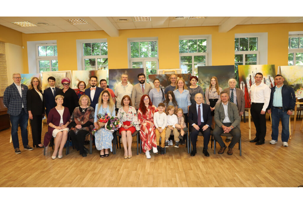 Diaspora din Vilnius a participat la vernisajul expoziției „Dincolo de stele”