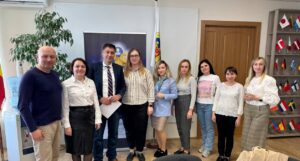 Cercetători din Moldova instruiți de un expert din diaspora în cadrul unui curs avansat de cercetare