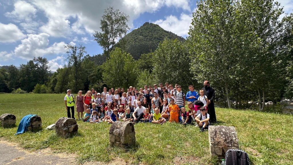 Tabăra de zi „10 zile de vacanță în limba română” s-a desfășurat cu succes în Cantabria, Spania
