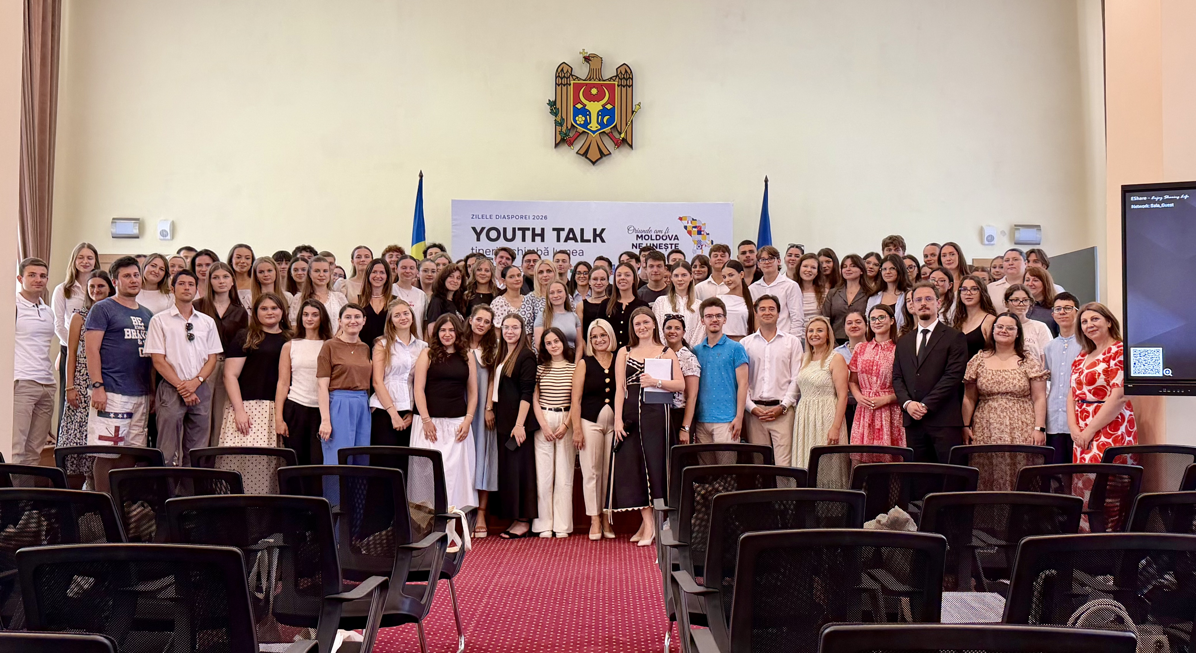 Tinerii din țară și diaspora au venit cu idei și soluții pentru viitorul Republicii Moldova la „Youth Talk: Tinerii schimbă lumea”